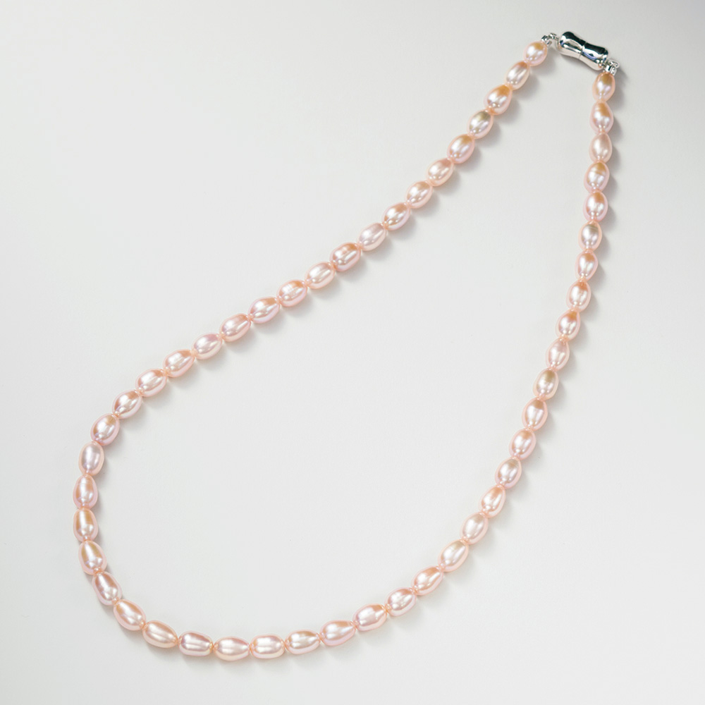 グランシフォレ 淡水パール・ピンクネックレス | ライトアップ