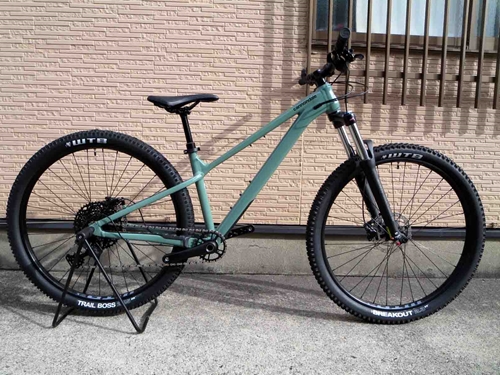 mmm 引き取り限定 Cannondale Trail カスタム 中古車入荷情報