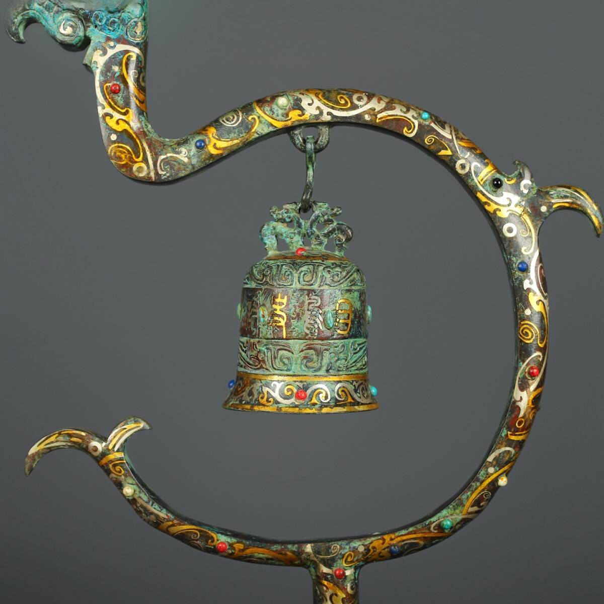 秘藏 漢代 青銅 錯金銀 はめ込む松石 龍形掛鐘 銅製品 青銅器 極細工