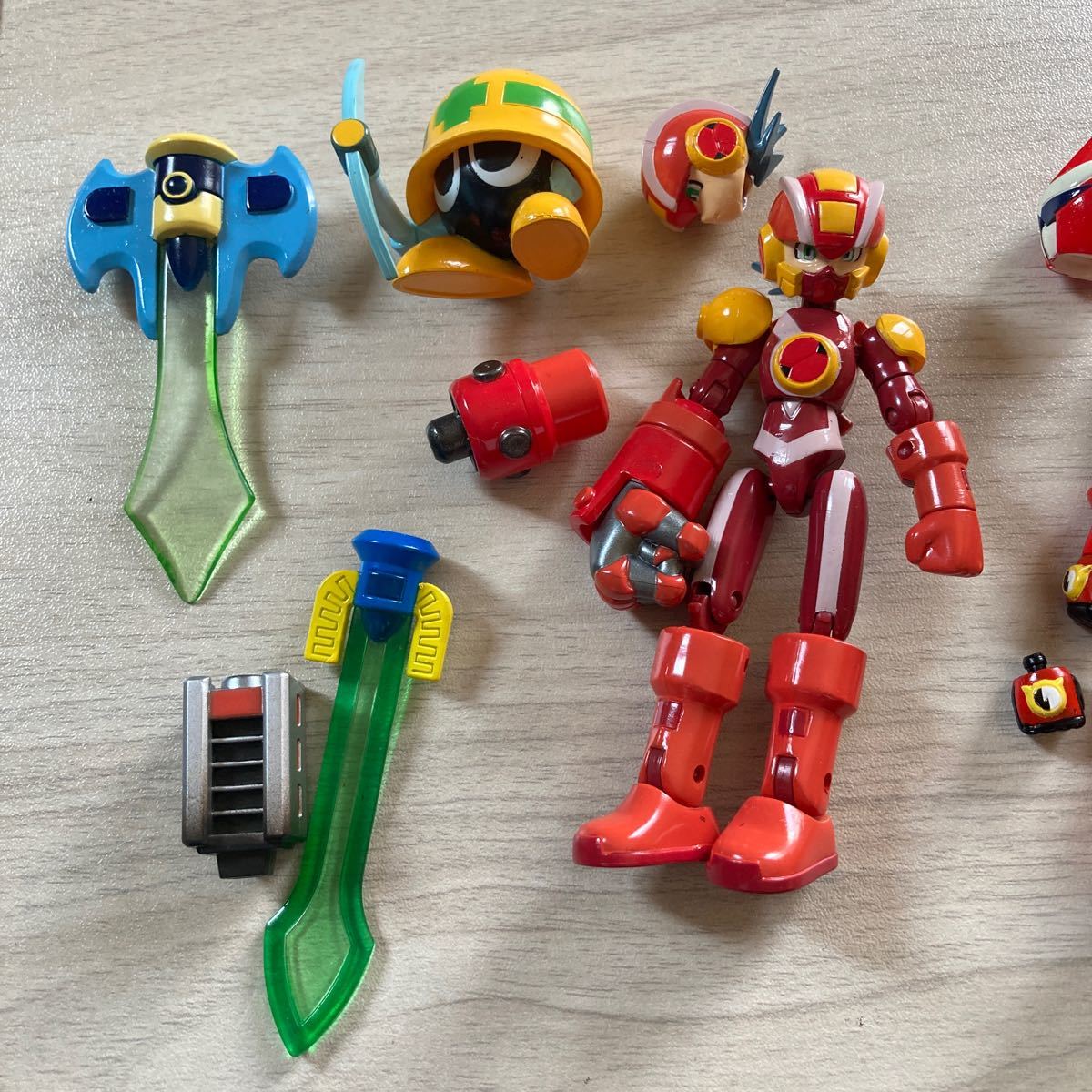 ロックマンエグゼ ロッキンアクション ヒートガッツ ブルース フォルテ