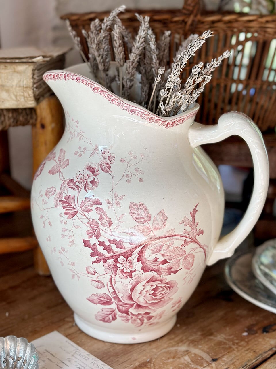 陶器のピッチャー ジャグ 水差し 赤い花柄 Choisy le roi | Brocante