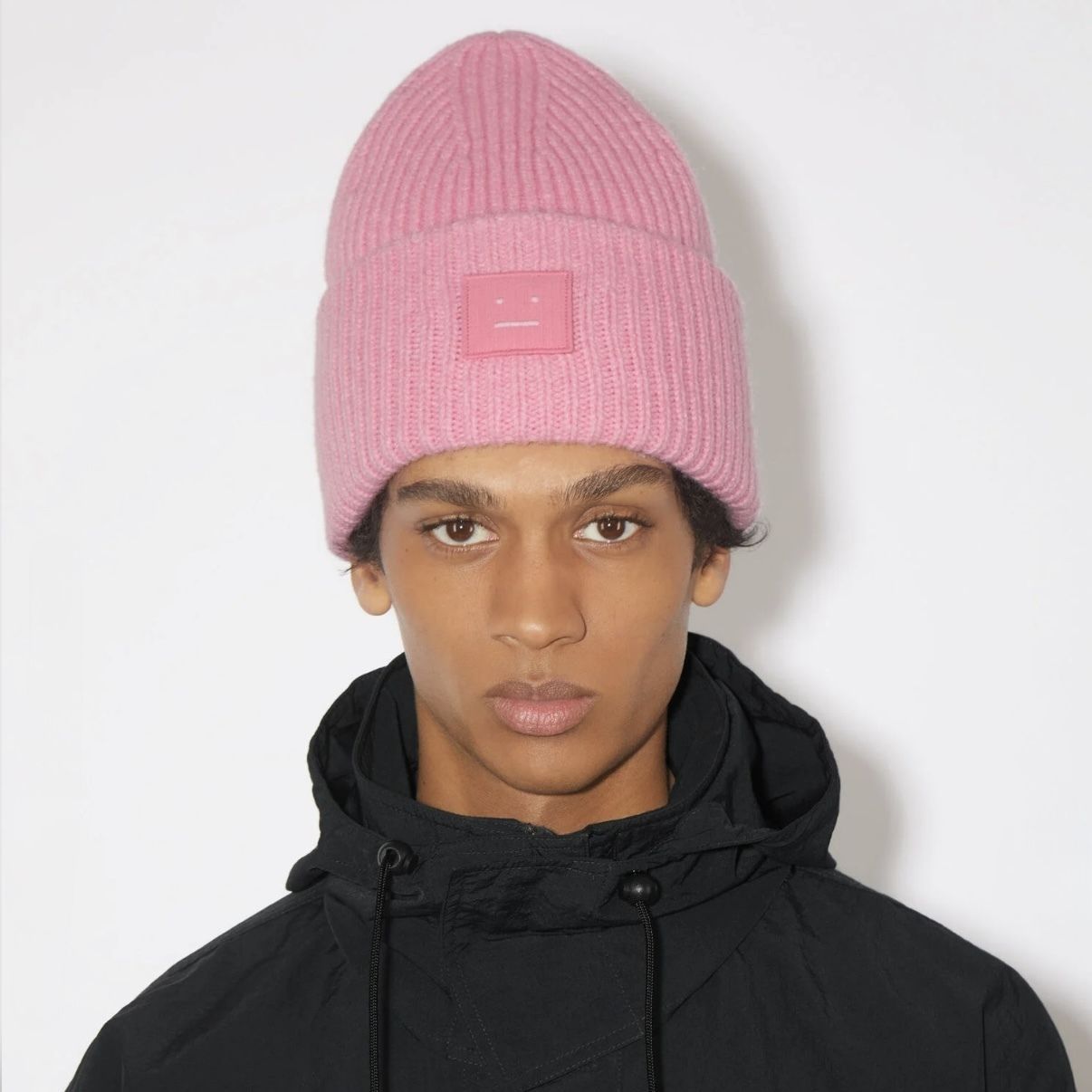 ACNE STUDIOS】アクネ ストゥディオズ ラージFACEロゴビーニー (Acne