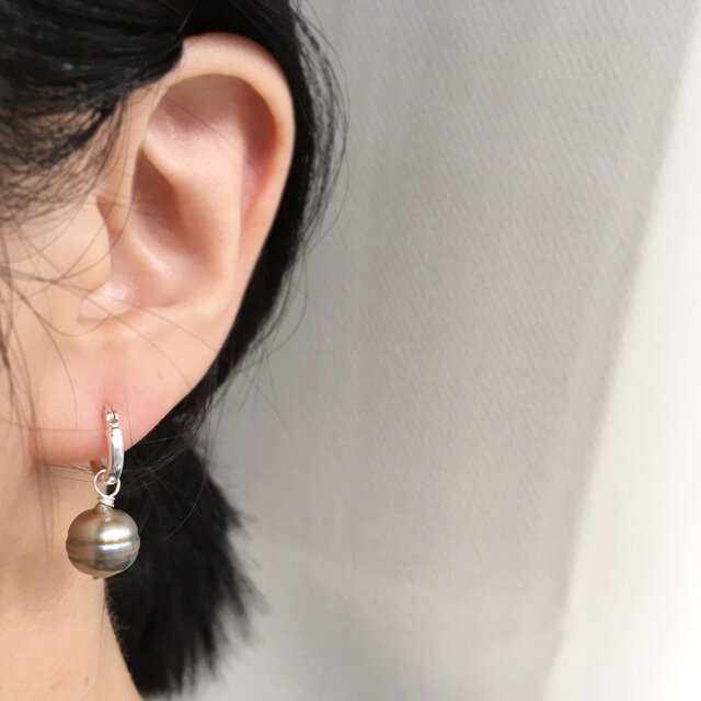 Silver】黒蝶バロックタヒチパール真珠フープピアス | iichi 日々の