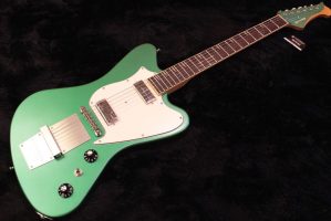 KAMINARI GUITARS(神鳴ギター)について【エレキギター博士】