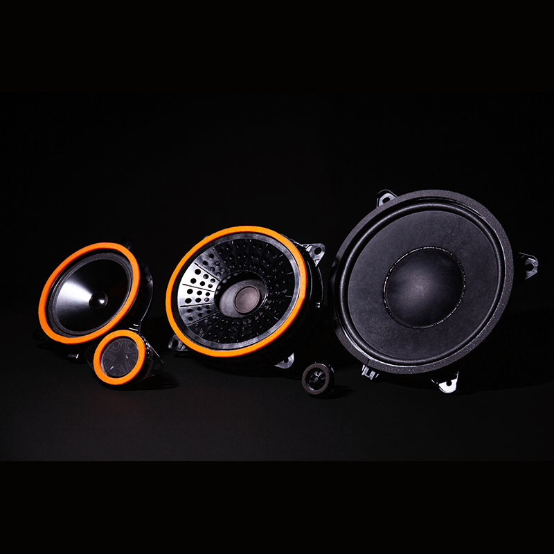 JBL x トヨタ