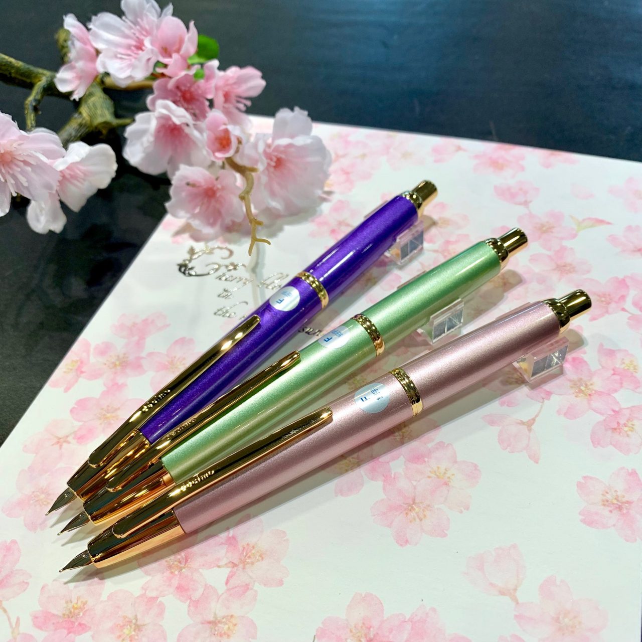 キャップレスデシモ メタリックソフトグリーン F（細字） 2019年 限定