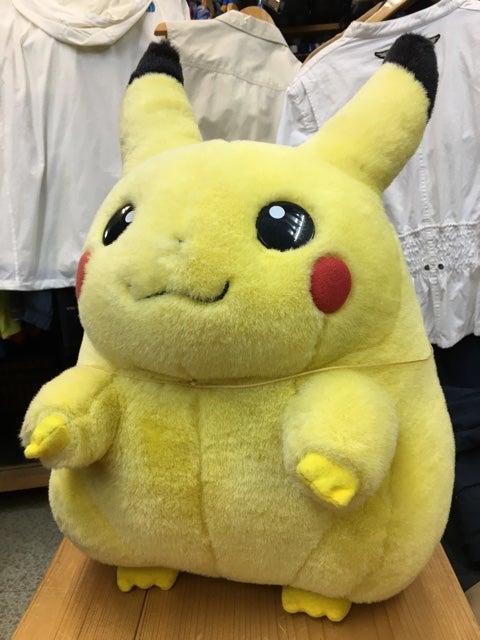 ピカチュウ 等身大1/1初期 TOMY ぬいぐるみ ポケットモンスター