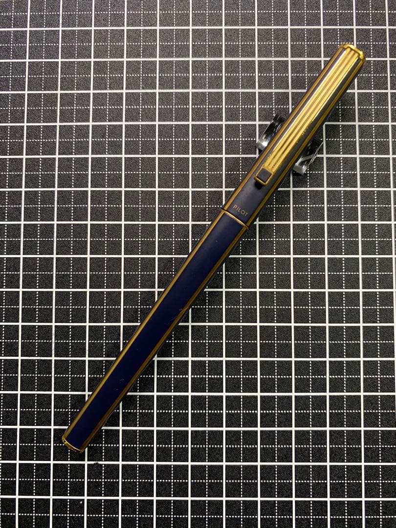 PILOT QUATRO Matt-NAVY 万年筆　字幅F PILOT QUATRO Matt-NAVY 万年筆字幅F
