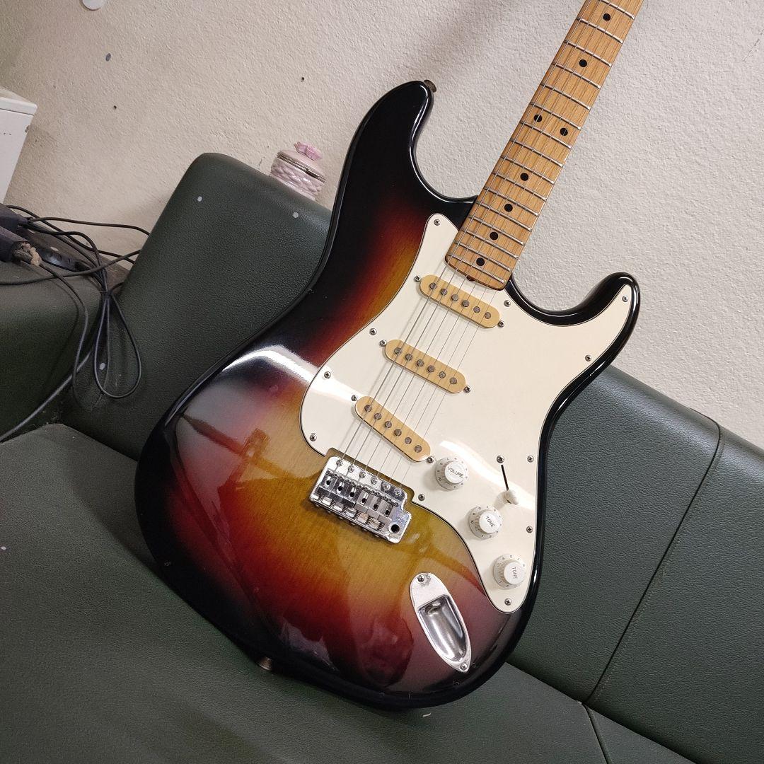 Fresher Straiter エレキギター サンバースト Fresher Straiter エレキギター サンバースト