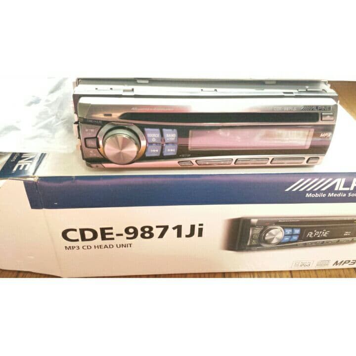 ALPINE 車用CDプレーヤー　ipod対応 ALPINE 車用CDプレーヤー ipod対応 ALPINE 車用CDプレーヤー ipod対応