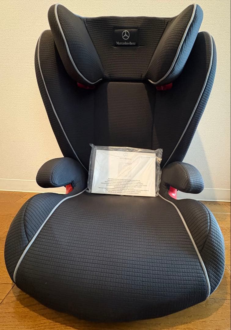 camille⭐︎メルセデスベンツ 純正 ジュニアシート ISOFIX
