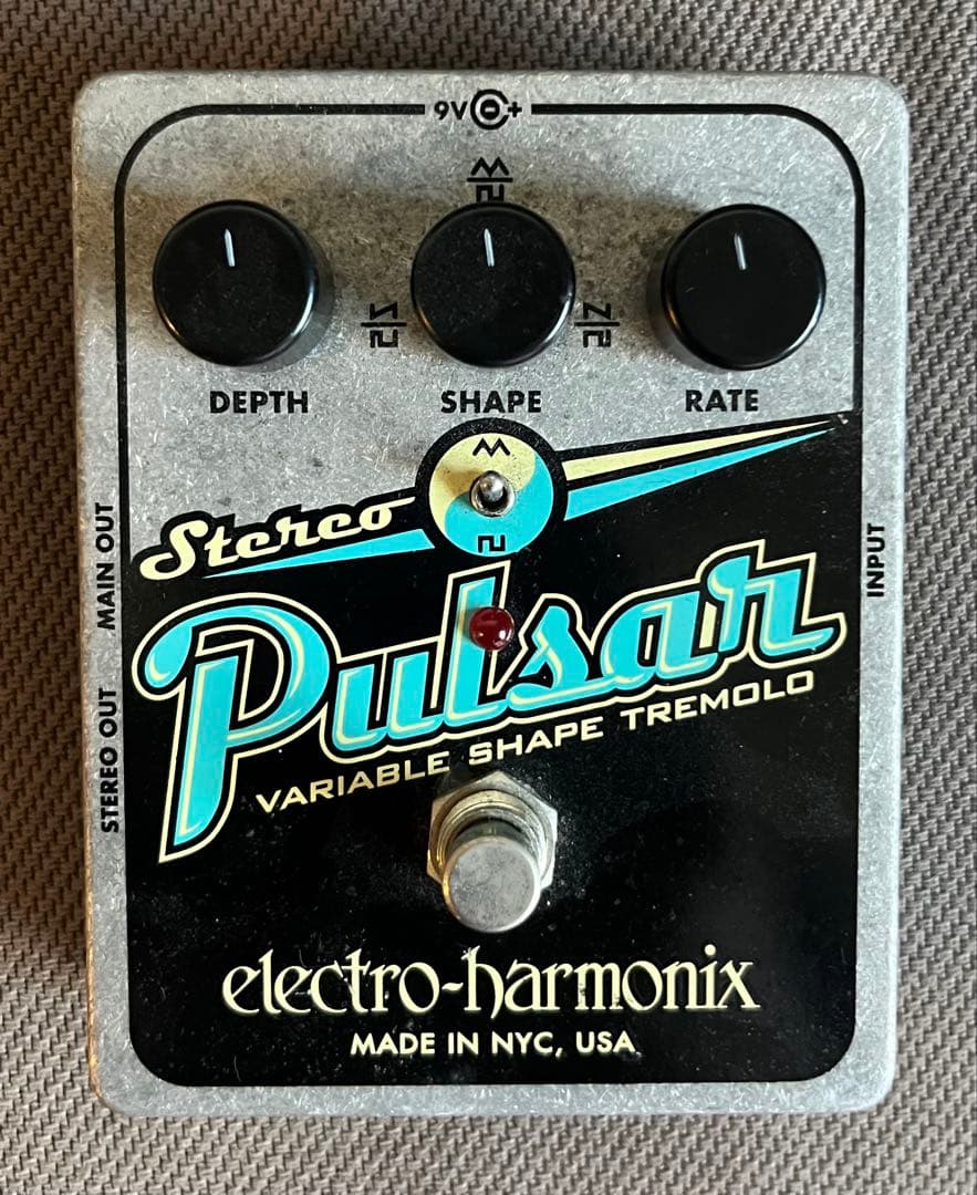 Electro-Harmonix Stereo Pulsarトレモロ Nano Pulsar | Variable Shape Stereo Tremolo - Electro-Harmonix
