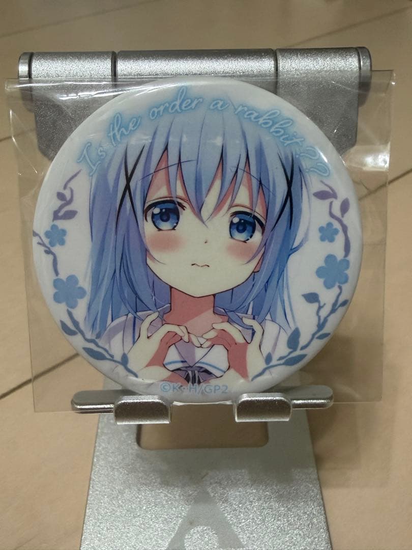 ごちうさ　チノ　缶バッジ　ハートポーズ ご注文はうさぎですか チノ 缶バッジ ハートポーズ ごちうさ チノ 缶バッジ