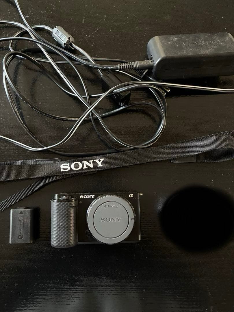 SONY ZV-E10 4K ミラーレス 一眼レフ Amazon.com : Sony Alpha ZV-E10 - APS-C Interchangeable Lens