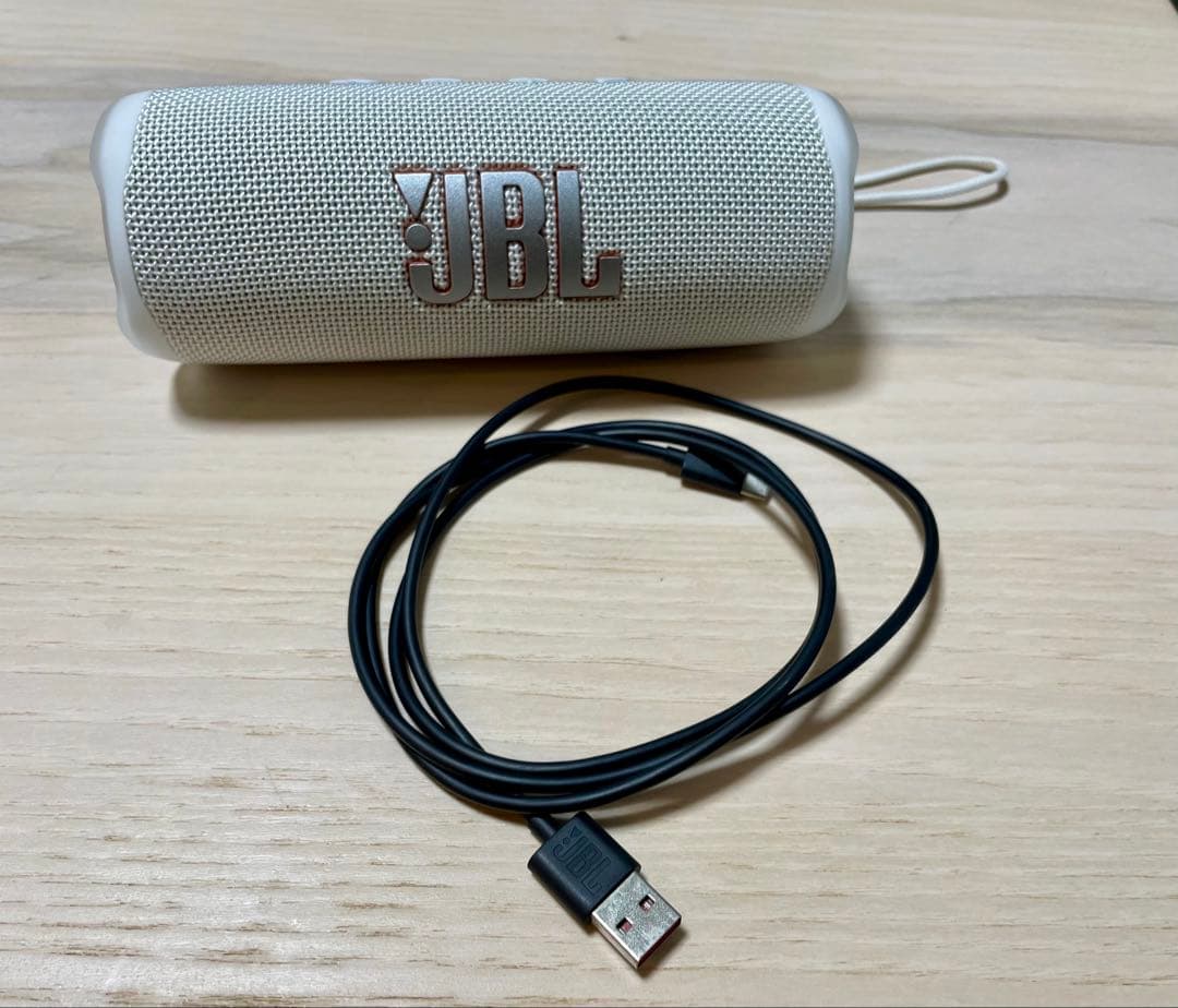 JBL FLIP6 Bluetoothスピーカー　2022年製 かっこいい】人気のBluetoothスピーカーJBL FLIP6の新色3種が登場